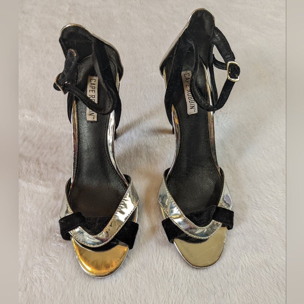 Cape Robbin Black & Silver Heels